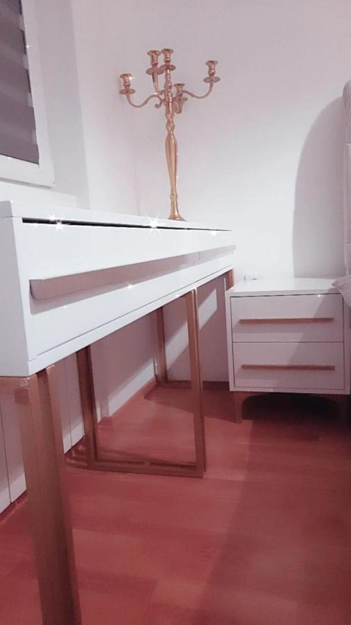 Luxury Apartment Iva II สโกเปีย ภายนอก รูปภาพ